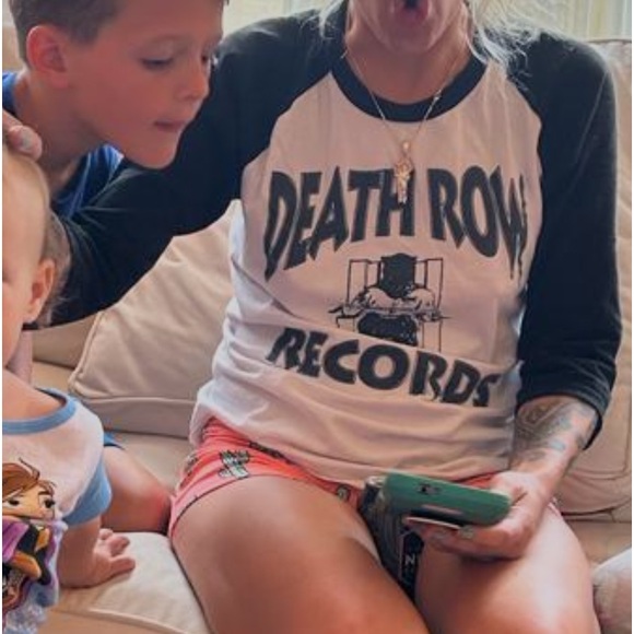 Unisex size Small 3/4 length sleeve Death Row Records baseball ringer tee - Picture 13 of 14